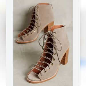 Jeffrey Campbell Cora Lace Up Suede Shoes in Grey Size 5.5